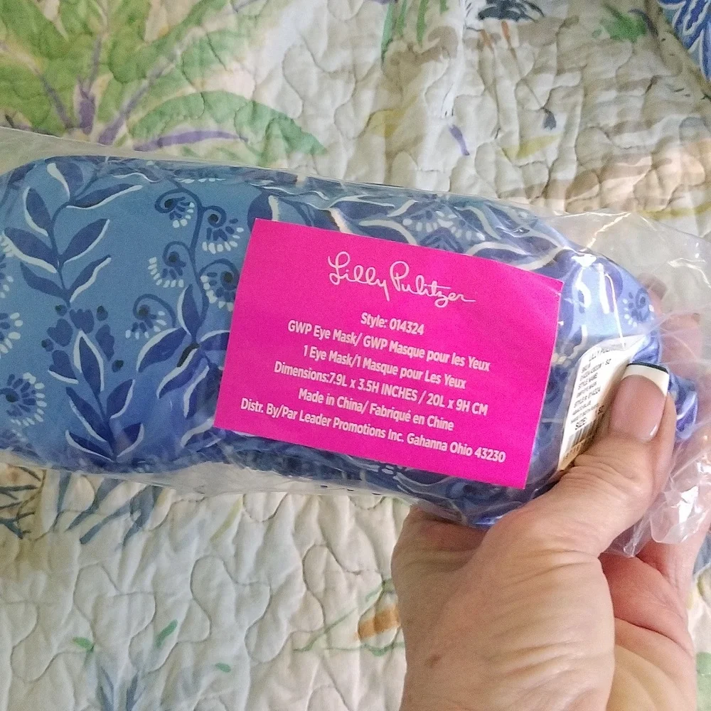 Lilly Pulitzer Mug And Sleep Mask - Picture 2 of 4